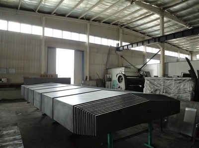 臺灣亞崴LP2516與福裕3072VMC機床防護方案探析 導軌罩殼與鈑金防護罩在金屬成形制造中的關鍵作用
